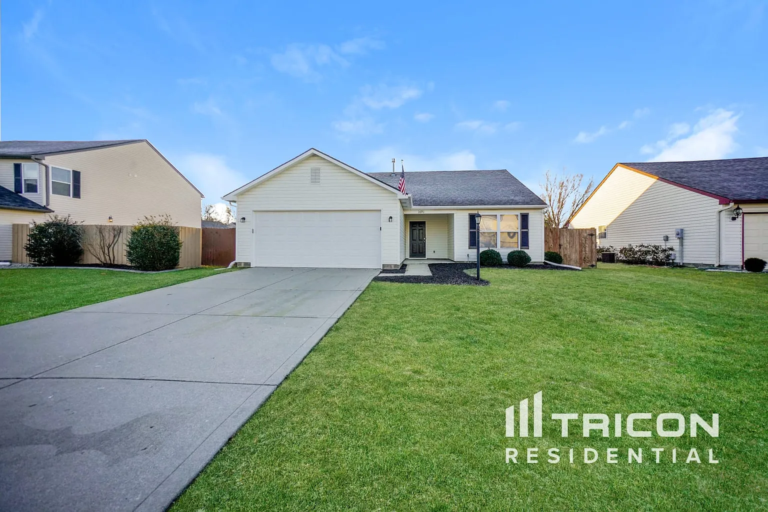 1691 Carlton Dr photo 1