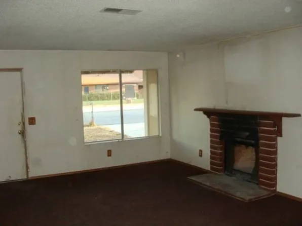 17255 Sweetaire Ave, Lancaster, CA 93535