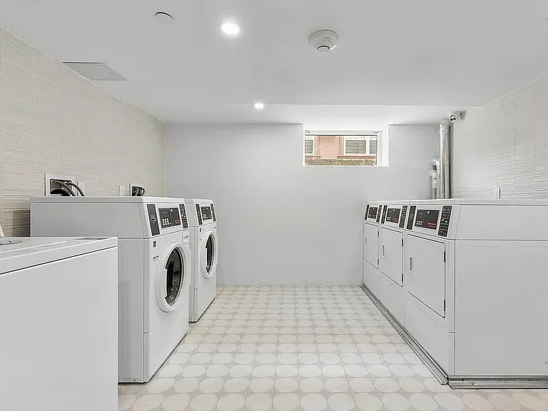3333 Giles Pl #B40 — Photo 7