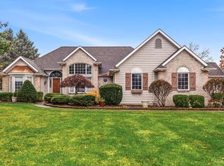 57125 Bluff Crest Dr, Elkhart, IN 46516