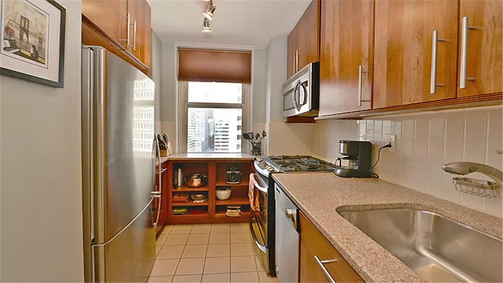 Sold by Fenwick Keats Real Estate | media 6