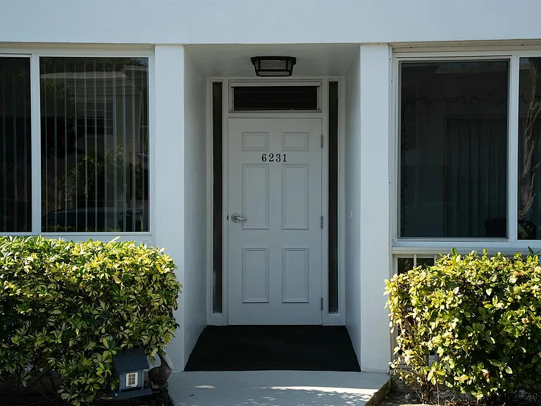 6231 Bay Club Dr #4 — Photo 15