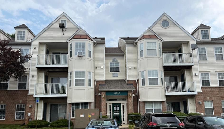 1st image of 8921 Town Center Cir APT 206