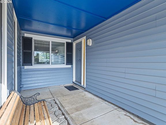 5th image of 1512 NW 95th Cir