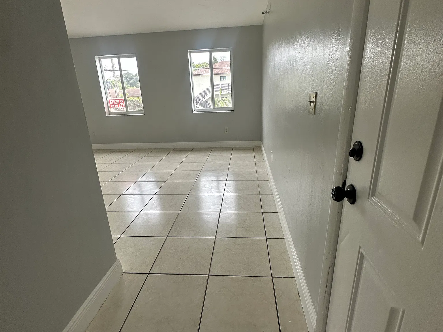 2 bed, 3340 sqft, $1,950 — Photo 3