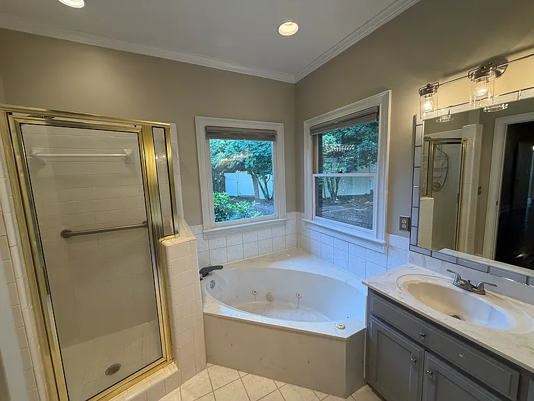 832 Shelter Cove Ct — Photo 21