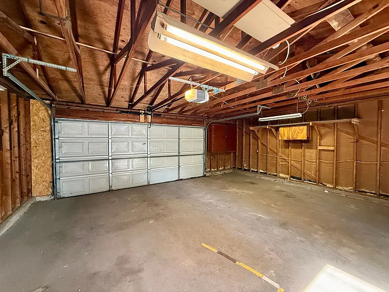 633 N Atherton St — Photo 15