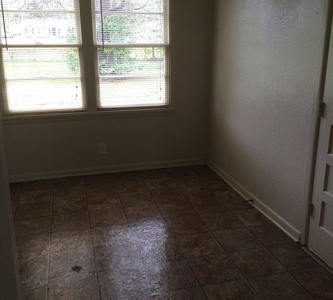 5th image of 715 Patton St