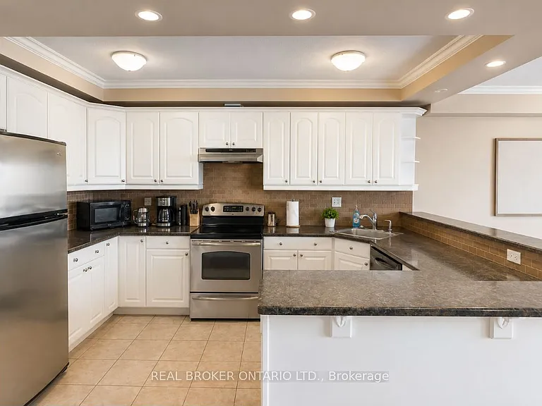 135 Marlee Ave #1504 — Photo 3