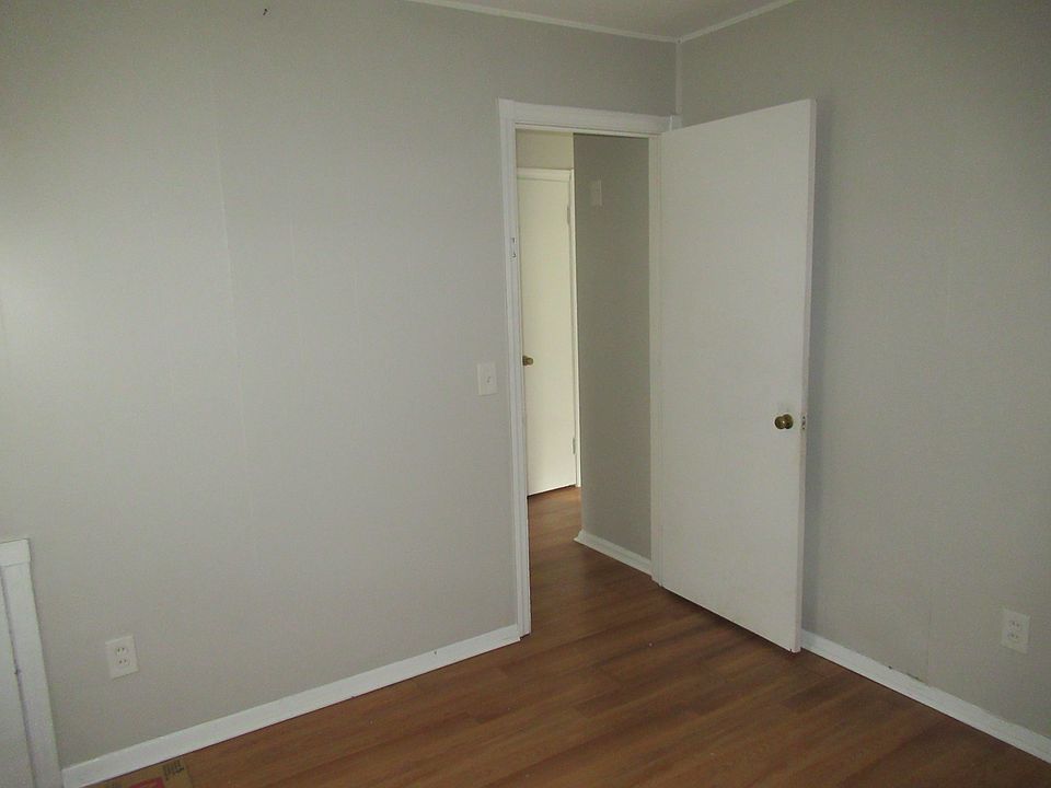 1st image of 15815 Eleanore Dr