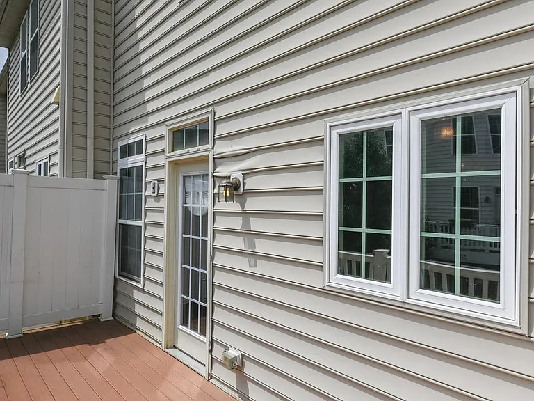 3707 Hansberry Ct NE — Photo 22