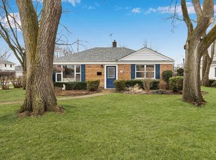 749 E Glendale Rd, Libertyville, IL 60048