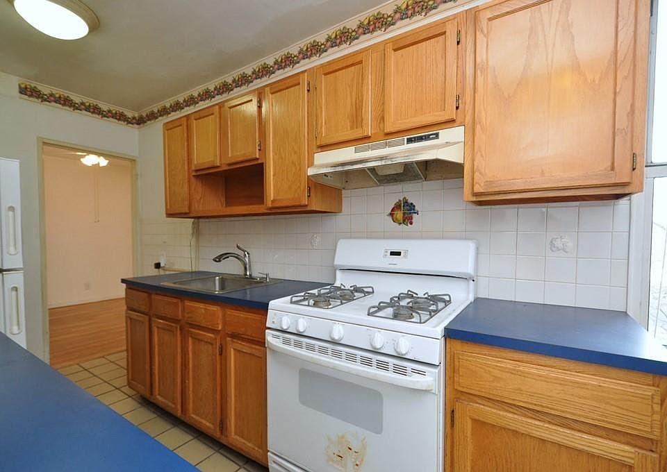 1st image of 19 Abeel Street #3G