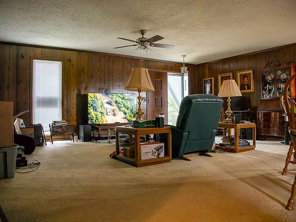 4th image of 125 Brookview Dr