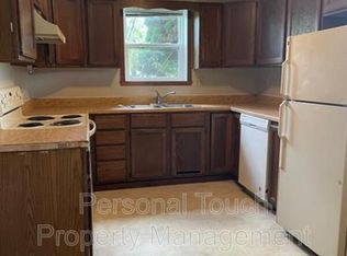 319 17th St S #3, Moorhead, MN 56560