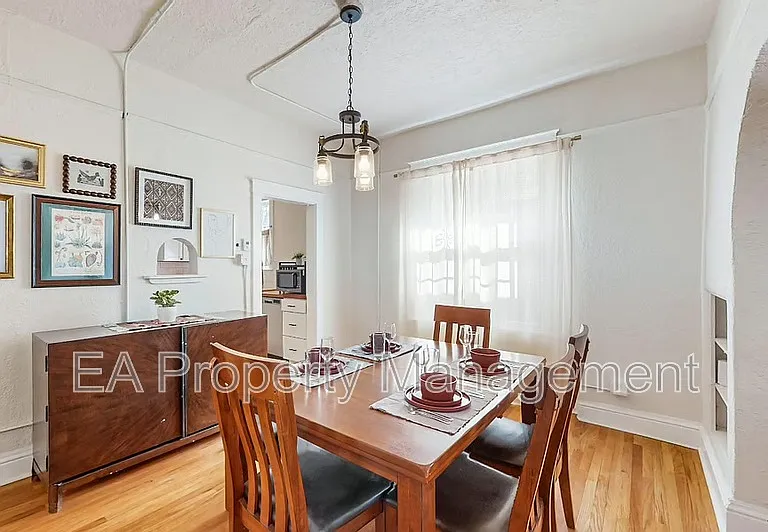 219 Stover Ave SW — Photo 5