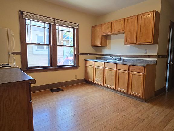 3rd image of 2135-37 7th St #2137-2