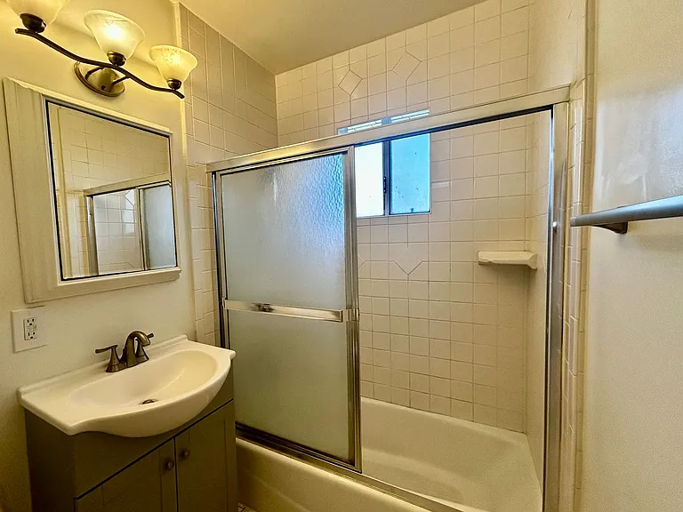 2239 Clark Ave — Photo 14