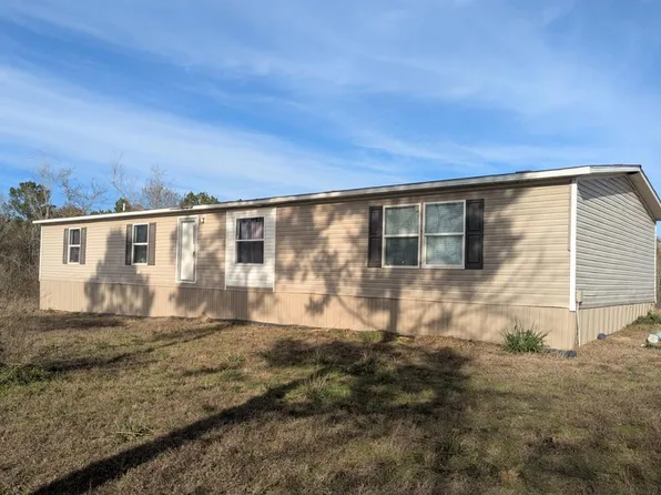 104 & 109 Prentiss Ln, Pollok, TX 75969