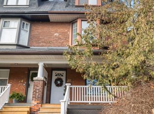 26 Indian Rd APT 1, Toronto, ON M6R2T9