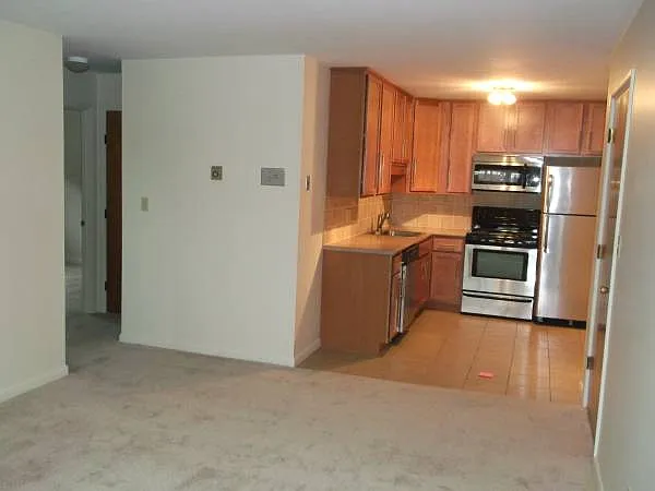 1 bed, 800 sqft, $2,250 — Photo 2