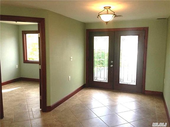 3rd image of 85 Fairwater Ave
