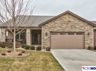 5703 N 158th St, Omaha, NE 68116