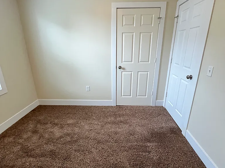 556 Franklin St #1 — Photo 13