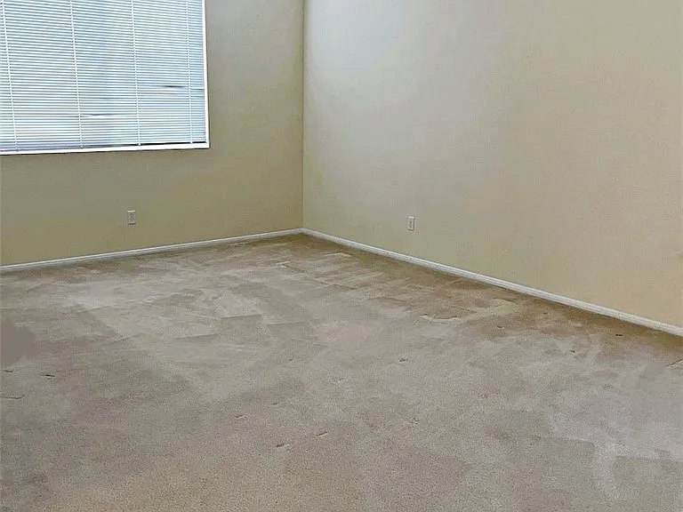 3496 Meridale Dr — Photo 30
