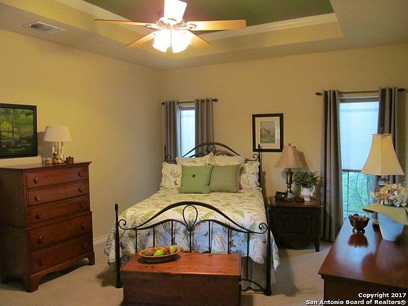 4th image of 472 Shayla Ln