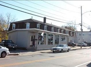 286 Washington St, West Warwick, RI 02893