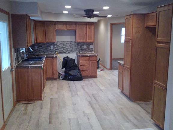 2nd image of 318 N Lincoln St