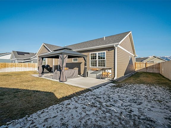 4th image of 1103 Falcon Ridge Blvd