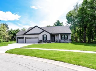 7481 Wild Prairie Ct, Kalamazoo, MI 49009