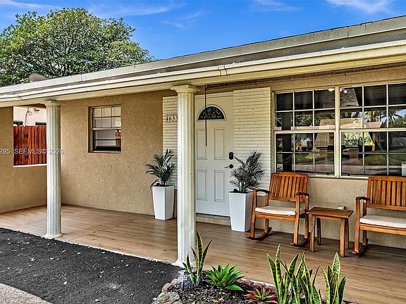 3rd image of 4633 SW 28th Ave