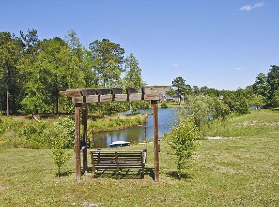 3rd image of 656 Lake Santee Dr