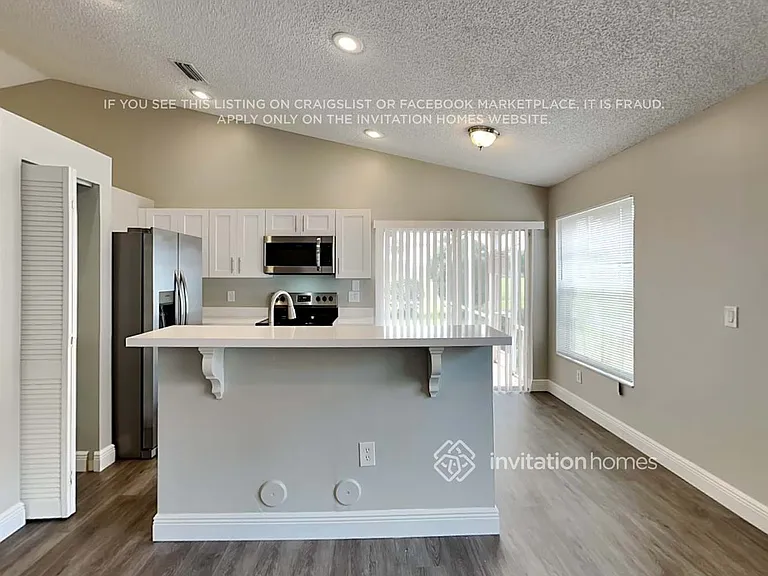 3350 NW 78th Ave — Photo 6