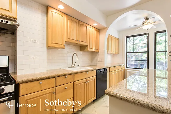 Rented by Terrace Sotheby's International Realty | media 26