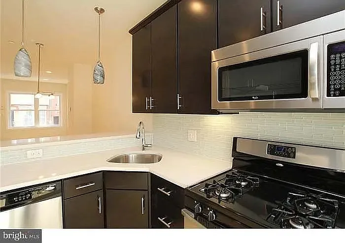 1010 S Cleveland St — Photo 14