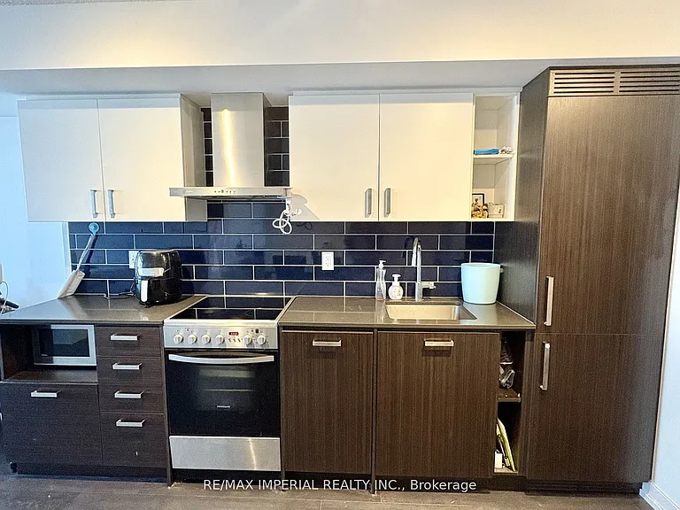 125 Redpath Ave #1802 — Photo 4