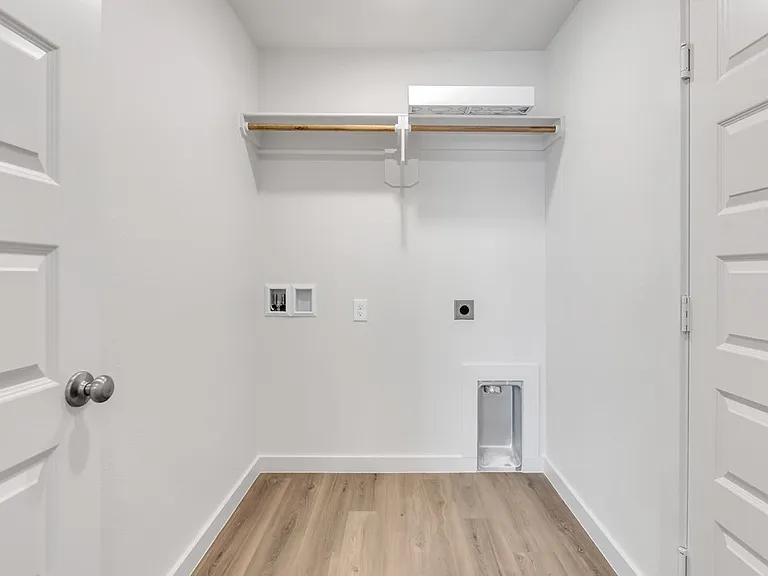 6333 Poppy Dr — Photo 7