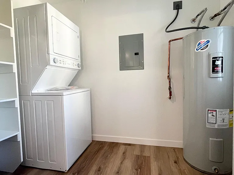 201 W Center St #1-6 — Photo 9