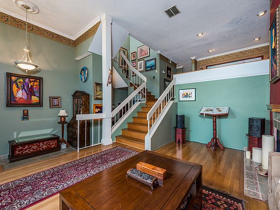 2nd image of 3323 Caminito Eastbluff Unit 172