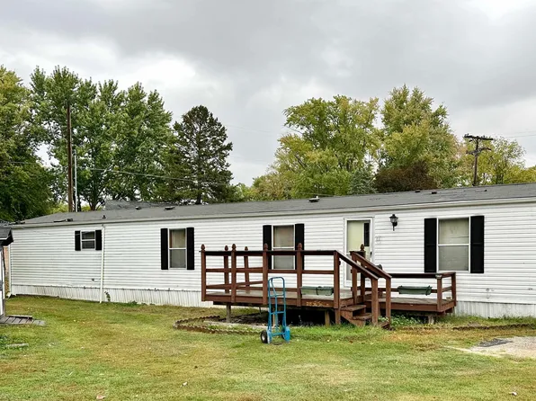 310 N Water St, Camden, IN 46917