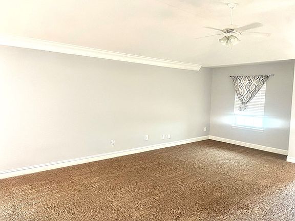 5th image of 9918 Lamar Ave