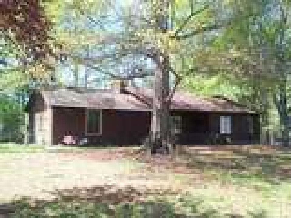 2nd image of 135 Monty Dr