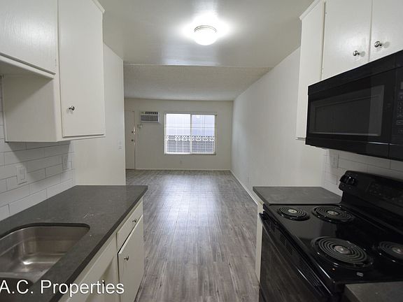5th image of 4205 Arch Dr #20