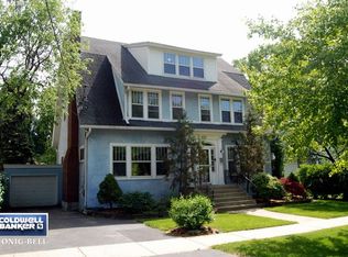 513 E 11th St, Lockport, IL 60441