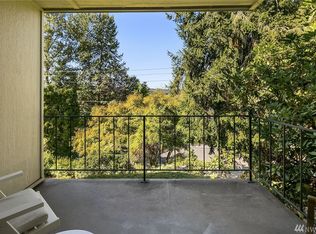3730 Lake Washington Blvd SE #1C, Bellevue, WA 98006