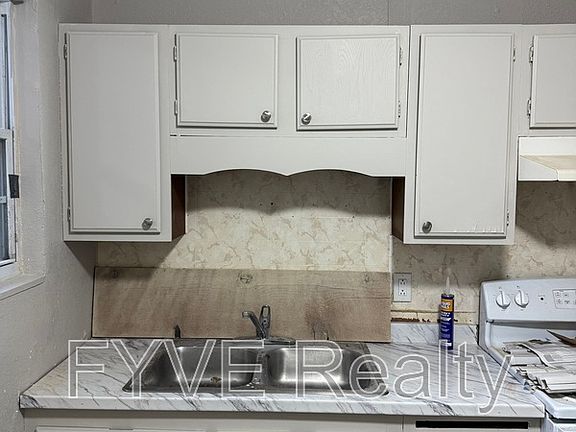 3rd image of 2021 Washington Pike APT 5